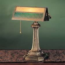 Gothic Banker S Lamp Antique Table Lamps Bankers Lamp Lamp