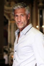 Coiffure femme 60 ans 2014 salon de coiffure carita nice école wpiaug. Pourquoi Les Hommes Silver Ont Ils Tant De Succes Apres 50 Ans