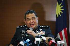 Datuk mohamaddin bin ketapi (born 3 june 1957) is a malaysian politician who served as the minister of tourism, arts and culture in the pakatan harapan (ph) administration under former prime minister mahathir mohamad from july 2018 to the collapse of the ph administration in february 2020. Bukit Aman Mohamaddin Ketapi To Be Quizzed Over Remarks On Lahad Datu Incursion In Sabah Malaysia Malay Mail
