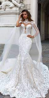 Falls ihr großer tag vor der tür steht, sie auf der suche nach einem brautkleid sind und eine tolle figur haben, dann kann ein enganliegendes hochzeitskleid wahre wunder bewirken. Designer Highlight Kristall Design Brautkleider Kristall Design Brautkleider Hochzeitskleid Meerjungfrau Hochzeitskleid Kleider Hochzeit
