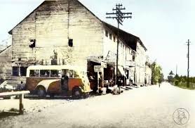 3 towards south all transnational buses coming from the kuala lumpur stop at tanjung gemok while going to mersing. Kuantan Bus Stop At Its Main Steet Year 1938 National Archives My Coffee Shop Kuantan Pahang