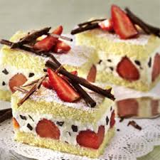 Maybe you would like to learn more about one of these? Erdbeer Stracciatella Schnitten