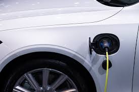 Din 1979, tratatele europene succesive au extins competenţele parlamentului european. Ue IndemnatÄ SÄ Accelereze Instalarea StaÅ£iilor De IncÄrcare A Automobilelor Electrice Curtea De Conturi EuropeanÄ Èinta De Un Milion De Puncte De IncÄrcare PanÄ In 2025 Este Departe