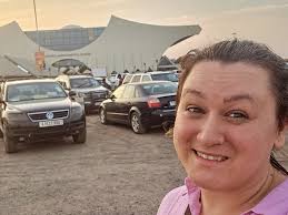 Sally Cameron (@sillysal_7) • Instagram photos and videos