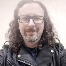 No a los covers , quizás por eso en 25 años no seamos tan visitados ,  tenemos la mala costumbre de no saber escuchar nuevas canciones