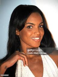 Actress Chase Masterson with investors Joe Balsarotti, Robert... News Photo 