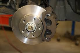 Bevor wir es herausfinden so wechseln sie die bremsbeläge ihres autoszu beginn unserer inhaltsseite erklären wir ihnen, welche rolle die bremsbeläge spielen und wann sie ausgetauscht. Bremsscheiben Und Bremsbelage Wechseln Ducato X250