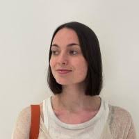 100+ profilů „Evie“