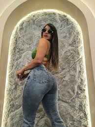 Genesis Lopez (@genesislopezz29) • Instagram photos and videos