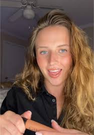 Elf Lipsinc Addicted to Love