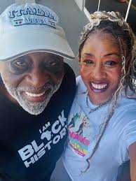 Celebrating this king's birthday with family. He's 83 years young! Love you  dad and happiest of birthdays 🎊🎉🎊🎈