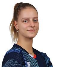 Charlotte Lutz's Instagram, Twitter & Facebook