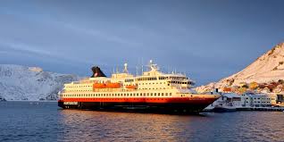 Norsk kommune i vestland fylke (nb); Hurtigruten Postschiff Visitbergen Com