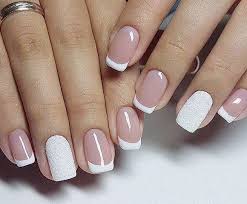 Uñas para morenas uñas para morenas con diseños de decoraciones con brillos. Manikyur Nails Manicura De Unas Unas Con Piedras Unas Pintadas