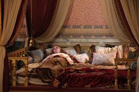 hurrem sultan meryem uzerli the magnificent century muhtesem yuzyil حريم السلطان black upholstered bed turkish room upholstered beds