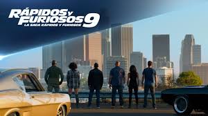 Toretto tiene una vida tranquila fuera del radar, con letty y su hijo, el pequeño brian, pero saben que el peligro siempre acecha en su horizonte pací. Universal Pictures Mexico