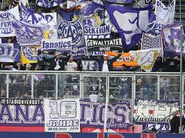 Bundesliga News Nazi Fahne Beim Derby Im Austria Block