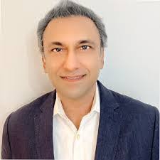 Frieda Walton's Instagram, Twitter & Facebook