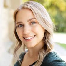 Join us at a tiny creative llama farm in Feldkirchen, Austria