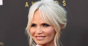Kristin Chenoweth Heartbroken Over Loss Of 'Angel' Biological Mom