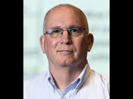 Congratulations to our own Dr. David Franklin for Winning the Owl Club  Award for T1 Best CBL/TBL Facilitator and getting the highest average  review scores for all T1 Lecturers this year! Dr.