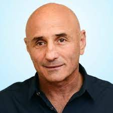 ביקרו אותי לוחמים לשעבר שאיבדו עין, ביניהם חכ עפר שלח, והיה ברור לי שאפשר לחיות ככה. ×¢×¤×¨ ×©×œ×— Ofershelah Twitter