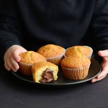 Muffins Au Coeur De Nutella Recette En 2020 Alimentation Muffins Nutella