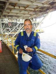 Uses His Picture But Goes By The Name Williams Carl Scammer Pictures Facebook Scams Scammers