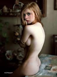 Felicity Jones Nude and Sexy Photo Collection - Fappenist