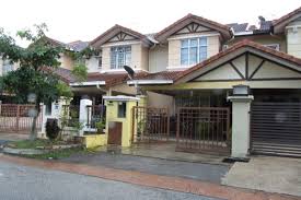 Shops, restaurants, leisure and sports facilities, hospitals, gas stations on this page you can find a location map as well as a list of places and services available around jalan nagasari 36/9a: Desa Latania For Sale In Shah Alam Propsocial
