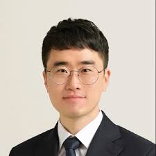 People Analytics is often viewed as an HR function, but its impact extends  far beyond HR. At the 2nd People Analytics Conference in Korea this past  week, Minsong Kim and I led