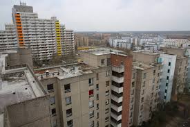 Köln chorweiler gilt in der öffentlichen wahrnehmung oftmals als sogenannter problembezirk. Reportage Aus Problemviertel Koln Chorweiler
