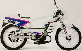 The mobylette was launched in 1949 and was manufactured until 1997. Rouge Mobylette Ebay Shops