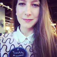 Mandy Spivey's Instagram, Twitter & Facebook