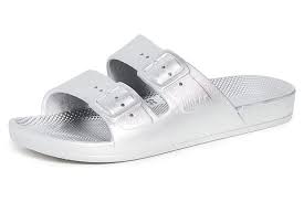 I've Been Living in These Elevated, Comfy Amazon Slides for 2 Summers