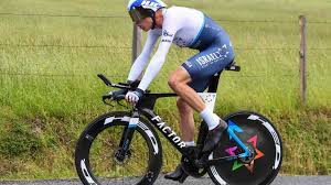 How the owner of an unheralded israeli cycling team wooed chris froome. Chris Froome Hofft Auf Start Bei Der Tour De France