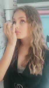 Little video of Ella’s make up photo session with Sophie McCabe MUA