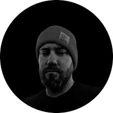 What is a fair hourly rate to pay a drywall finisher for a small side job?