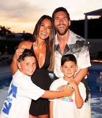 Leo Messi at the birthday party of Luis Suarez daughter ❤️✨ A beautiful reunion of friendship as Messi enjoys quality time with family and close friends during his holiday break! 😍