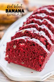 Red Velvet Banana Bread Only 5 Ingredients So Easy And So Delicious Red Velvet Cake Mix Bananas Egg Cake Mix Recipes Cake Mix Banana Bread Banana Recipes