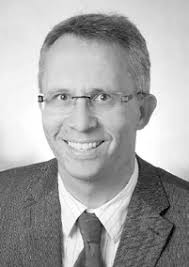 Kommt zum „Ü18“-Lumpenball am Freitag, dem 17. Februar 2017, um 20.00 Uhr  mit den „Vokuhilas“ und „Markus“ in die T