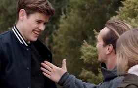 Tandis que sylvain veut dénoncer laura à la police, lou a une discussion avec thomas. Demain Nous Appartient En Avance Bilel Est En Danger Et Victoire Apprend L Infidelite De Georges Le Resume Integral De L Episode 408 Du Mardi 26 Fevrier 2019 Video