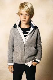 Kinderfrisuren Fur Jungen Und Madchen Praktische Tipps Frisuren Jungs Mittellang Jungs Frisuren Kinder Frisuren