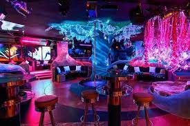 During my last trip to phillipines i went to this club dollhouse. Top Strip Clubs Barcelona Successful Guaranteed Bcn Stripclub