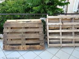 See more ideas about pallet couch, pallet furniture, diy pallet couch. Quickly Make A Super Easy Pallet Couch The Boondocks Blog
