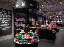 Lush has 951 stores globally. Hyphen Helps To Deliver Biggest Lush Shop In Germany Hyphen