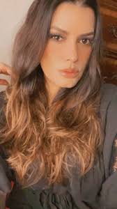 Por trás da mulher forte que hoje você vê, existe a menina que foi obrigada  a engolir choro e teve que aprender a curar todas as feridas., Ninguém  consegue parar uma mulher que finalmente entende que ...