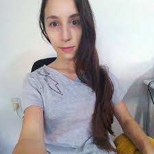 Jennifer Wachter's Instagram, Twitter & Facebook