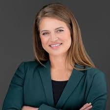 Deborah Burlingame's Instagram, Twitter & Facebook