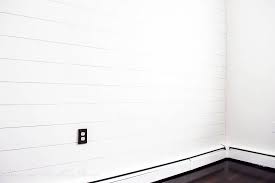 We knew that for the renovation we're doing in the barn needed a bold visual impact and we love the minimalist and clean look of white shiplap. How To Plank A Wall For 30 Diy Shiplap